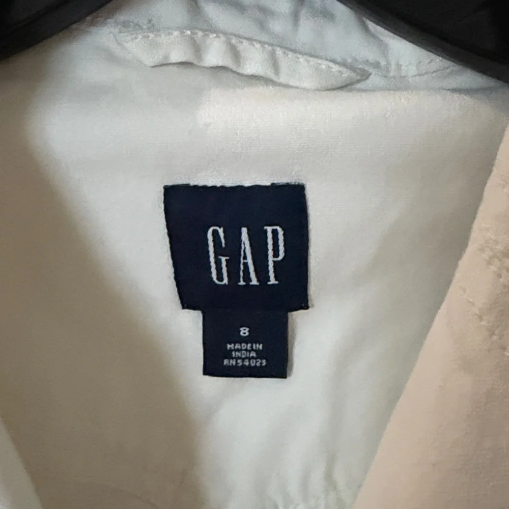 GAP Women's white Blazer Jean jacket size 8